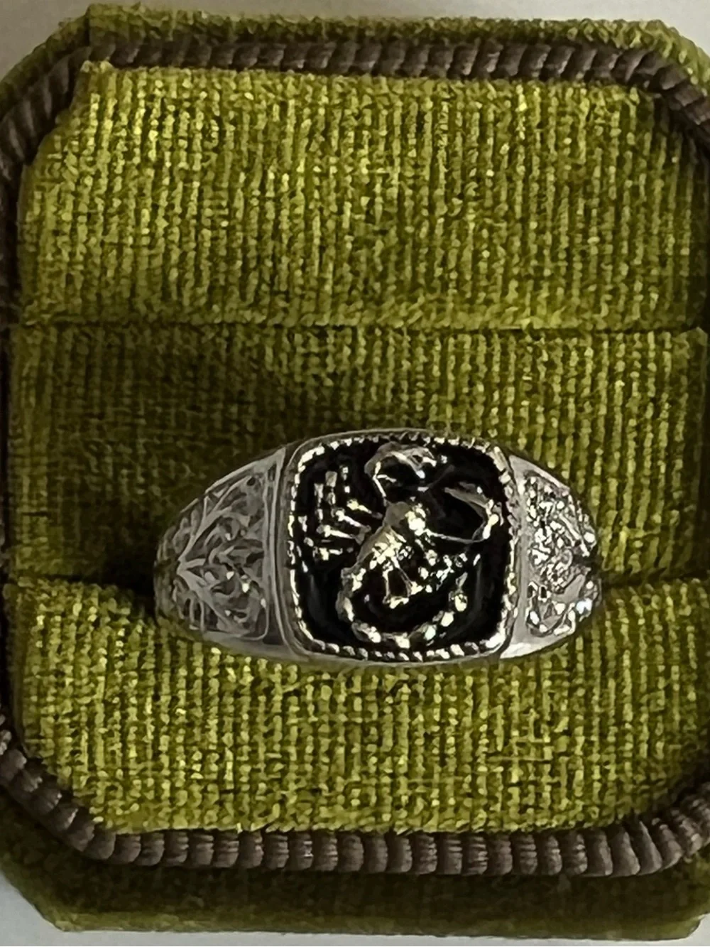 Scorpion Design Titanium Steel Silver/Black Unisex Ring Size 9